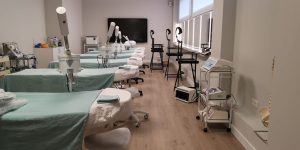 PHOTO-2019-04-15-23-10-29 Curso de estética profesional